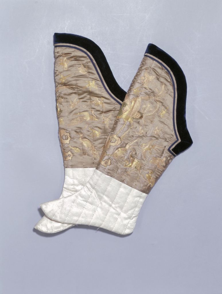 图片[1]-Camel satin plain gold cotton socks with bird pattern-China Archive